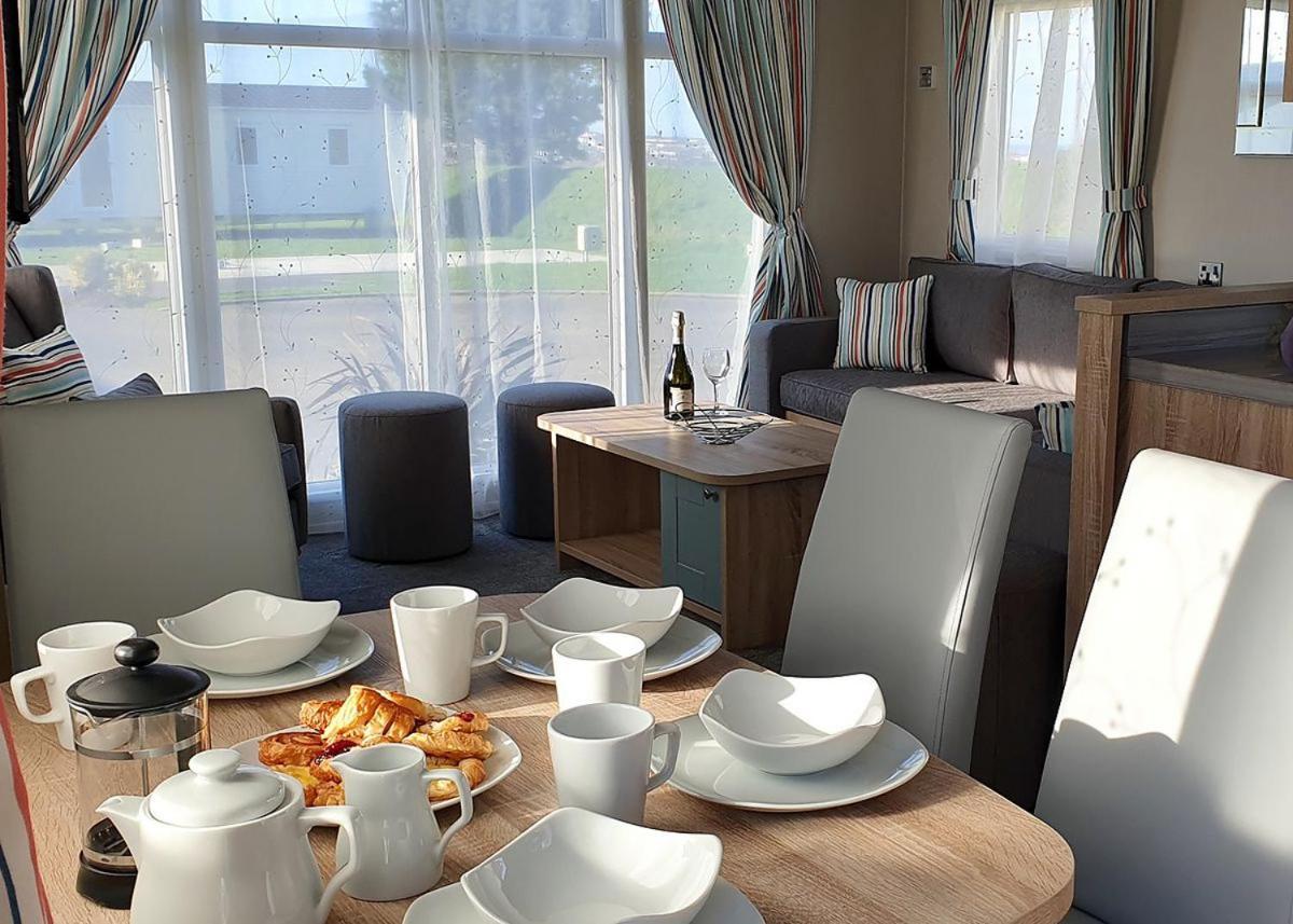 Hôtel Hendra Park à New Quay Extérieur photo